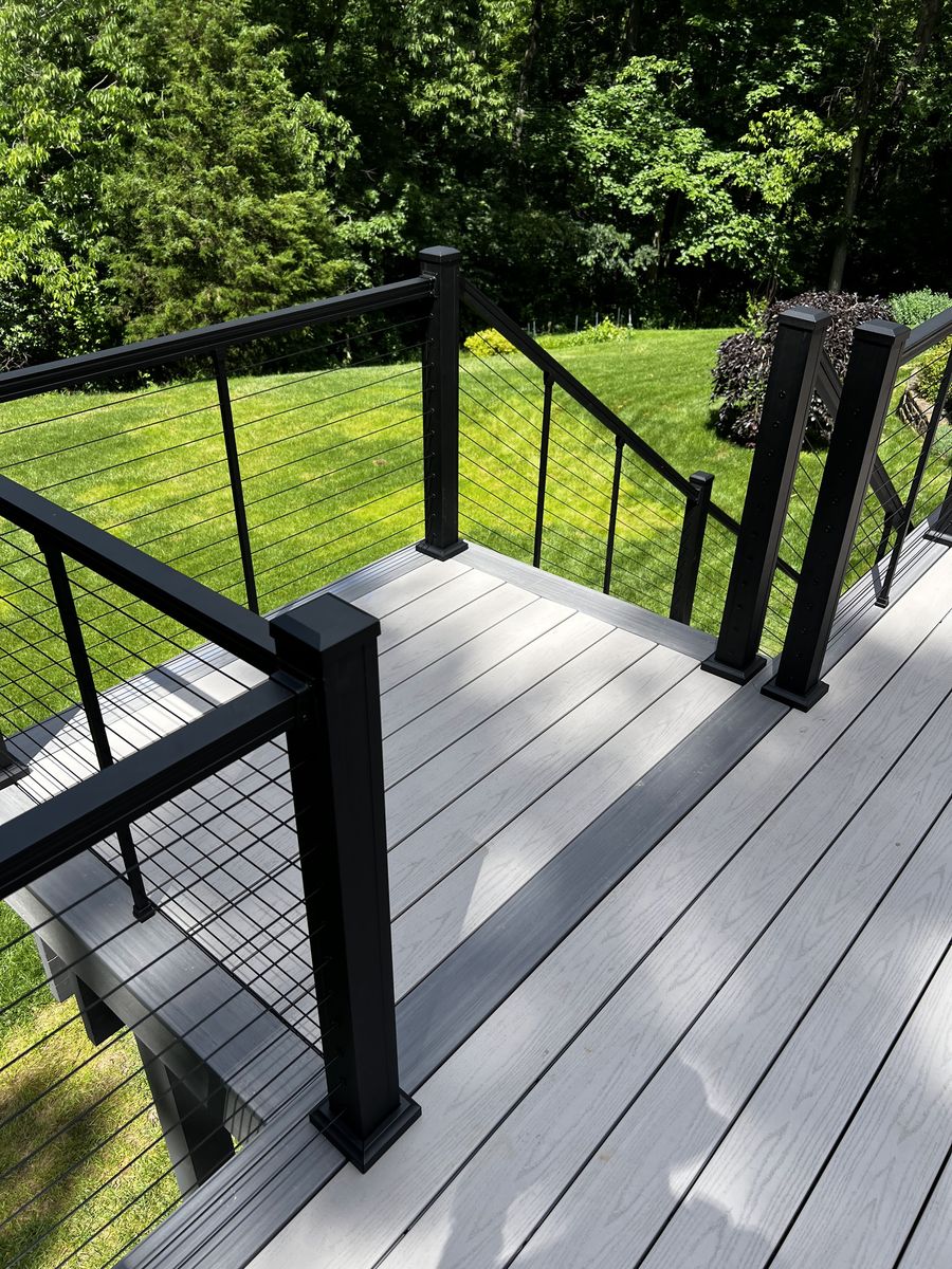 Finished deck railing detail
